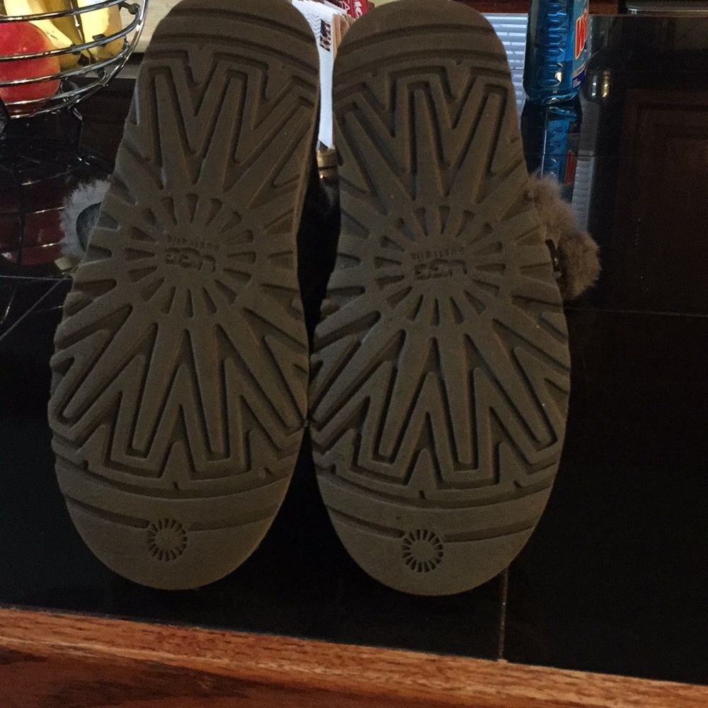 Ugg Boots - image 3